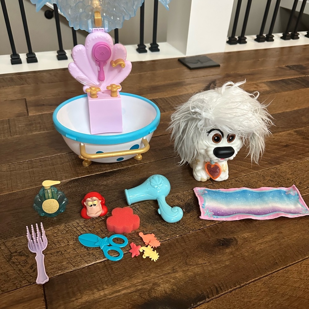 Max, Little mermaid Playset with Accessories